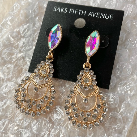 Saks Fifth Avenue Gold tone Boho Aurora Borealis Rhinestone Pierced Earrings New - Picture 4 of 5